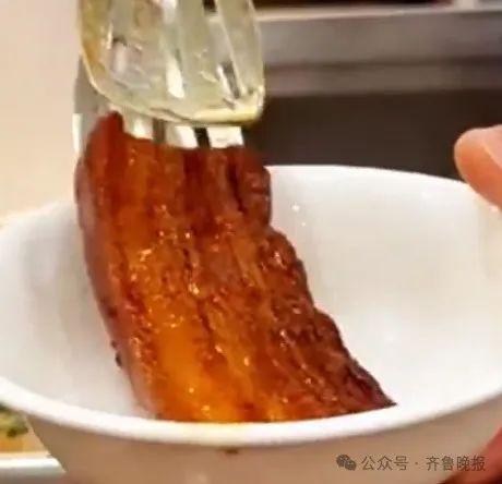 濟(jì)南推出把子肉公交卡，城市美食與文化的新融合，濟(jì)南把子肉公交卡，城市美食文化融合新風(fēng)尚