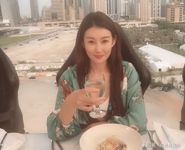 王寶強(qiáng)女友馮清的企業(yè)背景探析，王寶強(qiáng)女友馮清的企業(yè)背景揭秘