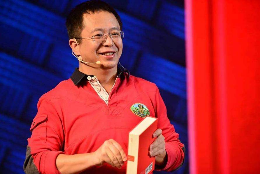 周鴻祎下場(chǎng)演短劇，跨界創(chuàng)新的探索與挑戰(zhàn)，周鴻祎跨界演繹短劇，探索與挑戰(zhàn)之路