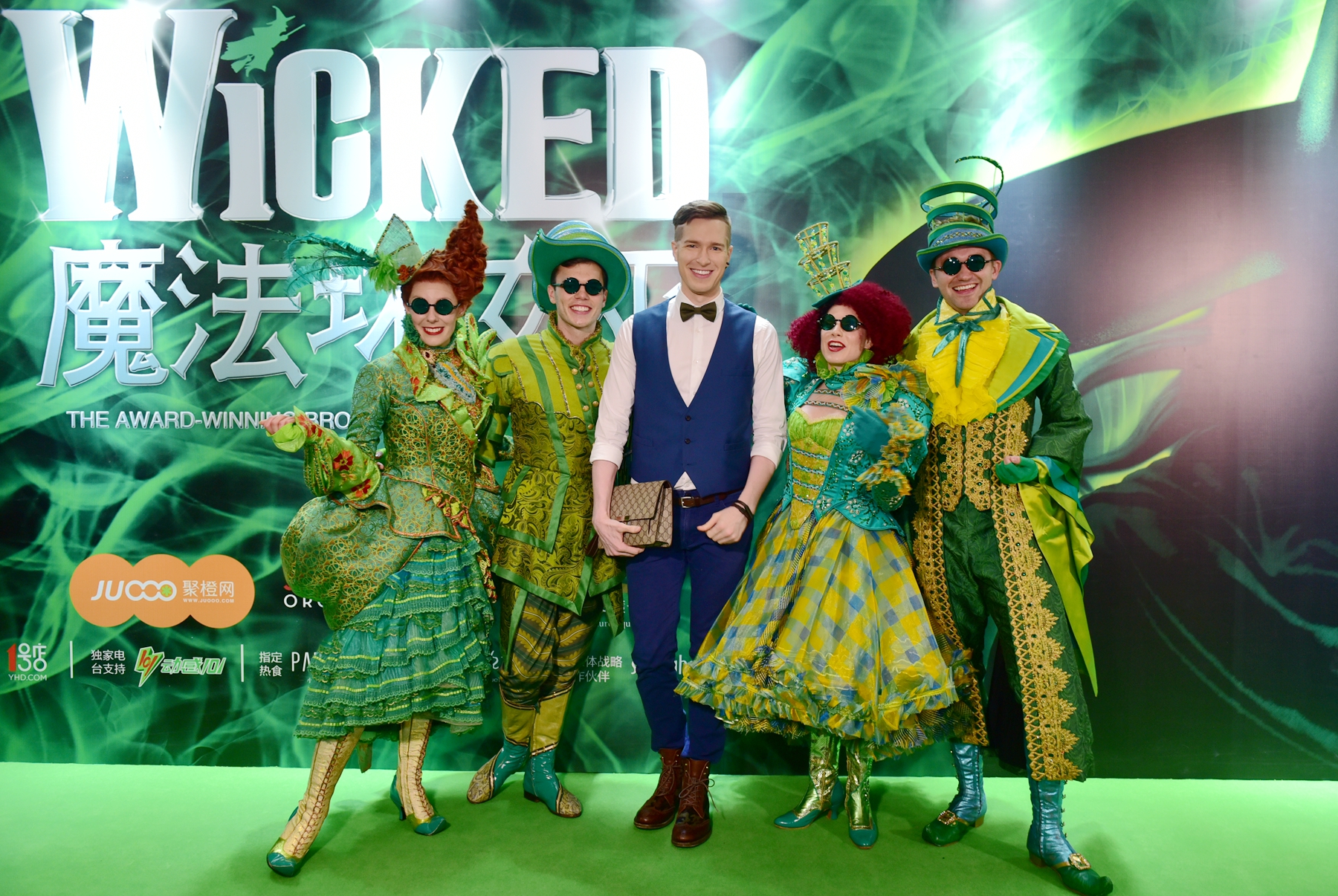 魔法壞女巫內(nèi)地首映創(chuàng)佳績(jī)，首日票房突破260萬(wàn)，魔法壞女巫內(nèi)地首映大獲成功，首日票房突破260萬(wàn)佳績(jī)