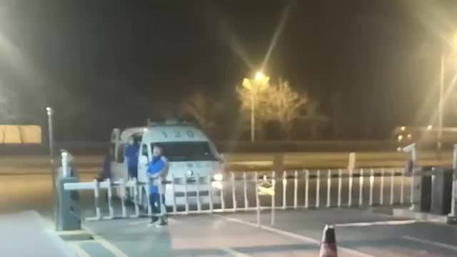 一學校保安阻止救護車進校事件深度解析，學校保安阻止救護車進校事件，深度剖析與反思