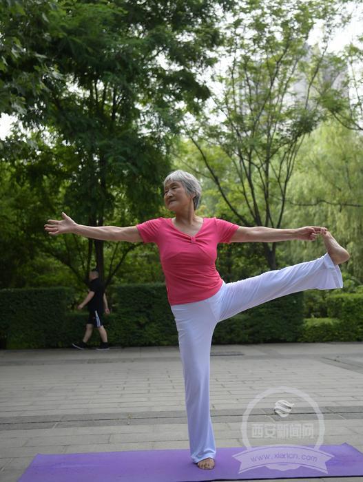 瑜伽班一個(gè)月多少錢，深度解析瑜伽課程費(fèi)用及其影響因素，深度解析，瑜伽課程費(fèi)用及其影響因素，一個(gè)月需要多少錢？