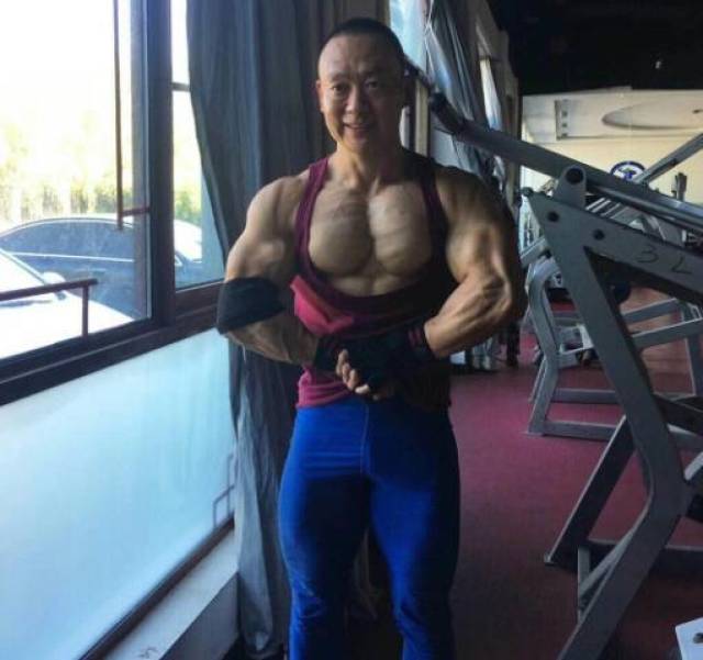 健身教練培訓(xùn)機構(gòu)是騙人的嗎？——深度探討與理性分析，健身教練培訓(xùn)機構(gòu)是否真實可靠？深度剖析與理性分析揭秘真相。