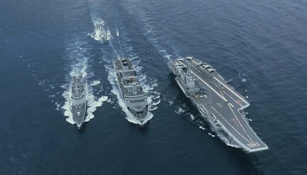 中國三航母同框圖片，揭示國家海軍力量的崛起，中國海軍力量崛起，三航母同框震撼圖片展示
