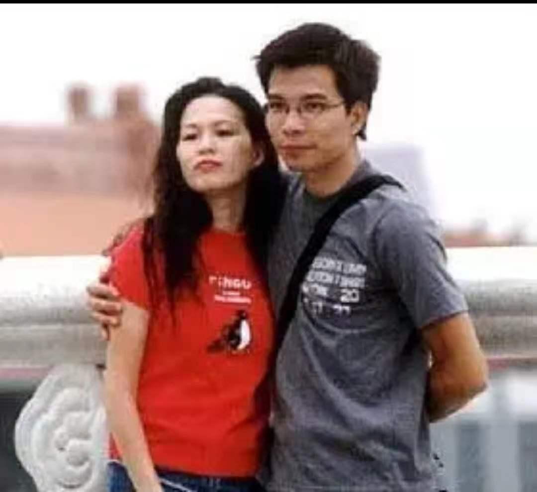 揭秘黃日華老婆照片背后的故事，黃日華老婆照片背后的故事揭秘