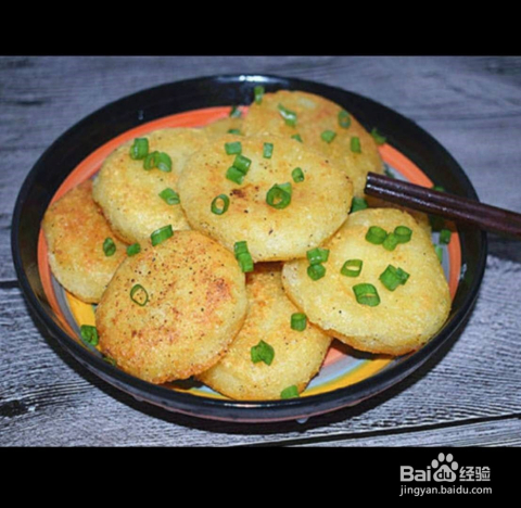 土豆餅的做法，簡單又美味，讓你一吃難忘，土豆餅制作教程，簡單美味，一吃難忘！