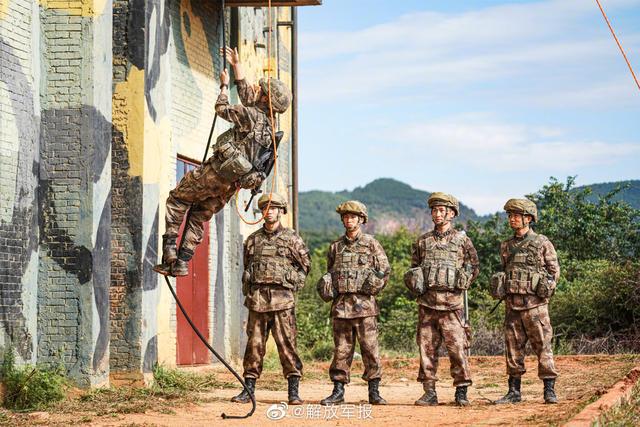偵察兵的日常訓(xùn)練，磨礪與挑戰(zhàn)，偵察兵日常訓(xùn)練，磨礪與挑戰(zhàn)之路