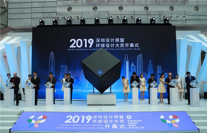 澳門六開彩開獎現(xiàn)場結(jié)果，揭秘彩票背后的故事，澳門六開彩開獎現(xiàn)場揭秘，彩票背后的故事與幸運誕生之旅
