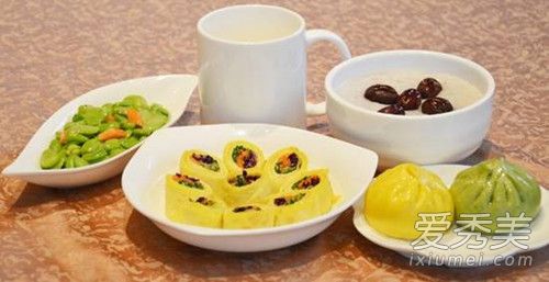 剖腹產(chǎn)月子餐食譜表圖，營養(yǎng)助力產(chǎn)后恢復(fù)，剖腹產(chǎn)月子餐食譜表圖，營養(yǎng)助力產(chǎn)后恢復(fù)全攻略
