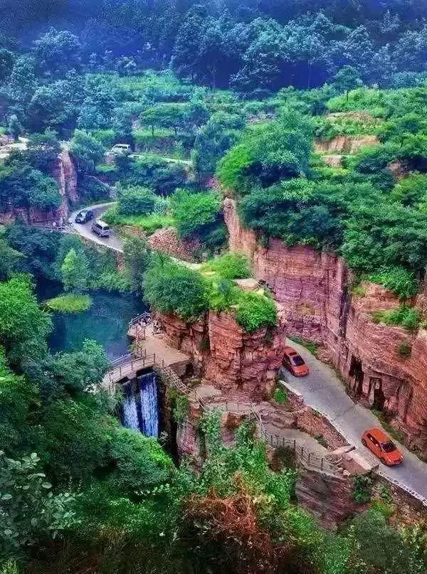 萬(wàn)仙山景區(qū)——自然之美的畫卷，萬(wàn)仙山景區(qū)，自然之美的絕佳畫卷