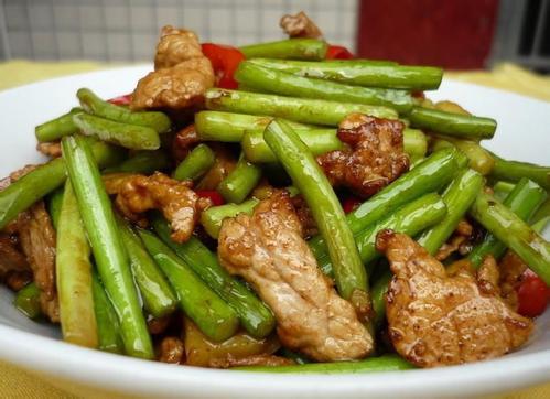 蒜苔炒肉的做法，一道家常美食的烹飪指南，蒜苔炒肉烹飪指南，家常美食的制作方法