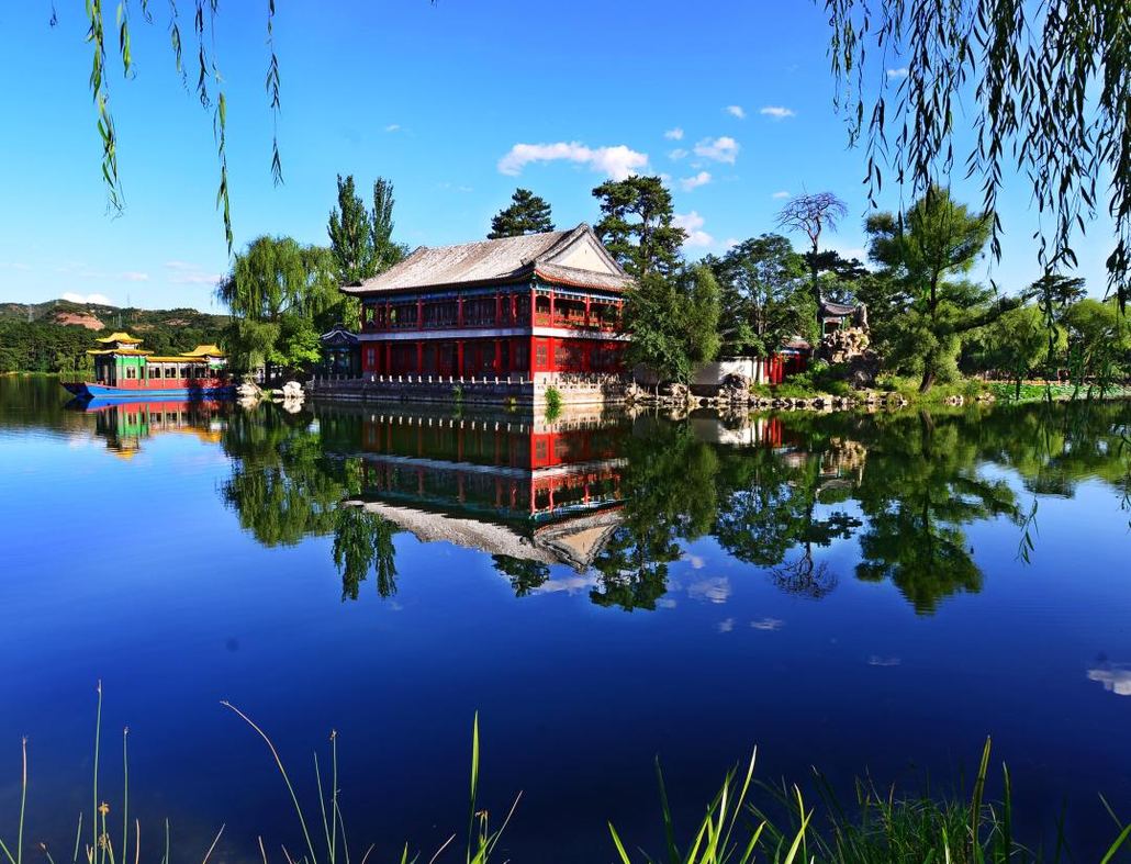 承德避暑山莊去了就后悔？深度解讀這一觀點的背后原因，深度解讀，承德避暑山莊游后為何有人后悔？