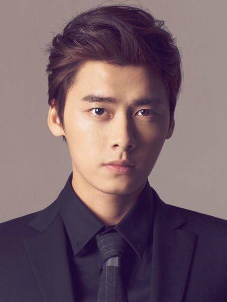 東北男明星排行榜TOP 100，星光璀璨，魅力無限，東北男明星TOP 100排行榜，星光魅力無限