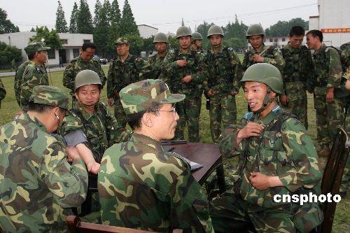空降兵15軍飛機(jī)機(jī)型，空中力量的獨(dú)特標(biāo)志，揭秘空降兵15軍飛機(jī)機(jī)型，空中力量的獨(dú)特標(biāo)志展現(xiàn)戰(zhàn)斗力風(fēng)采