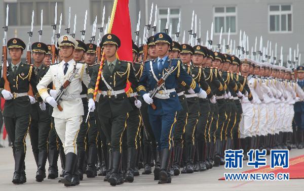 解放軍三軍儀仗隊(duì)與俄羅斯的深厚友誼與緊密合作，解放軍三軍儀仗隊(duì)與俄羅斯的深厚友誼與緊密合作的歷程