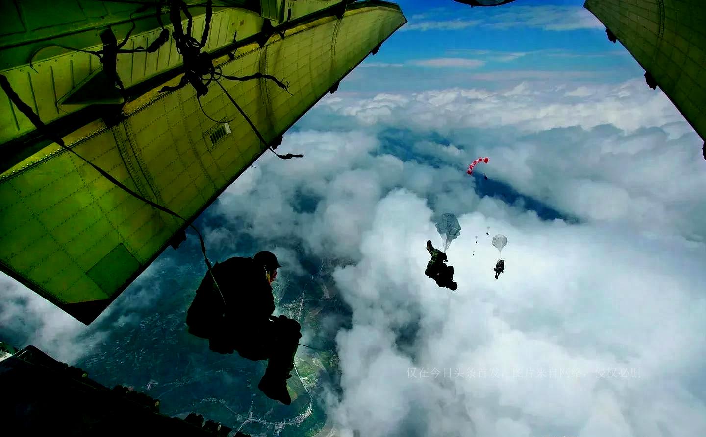 空降兵15軍改革，重塑戰(zhàn)斗力，邁向新時(shí)代，空降兵15軍改革重塑戰(zhàn)斗力，邁向新時(shí)代新征程