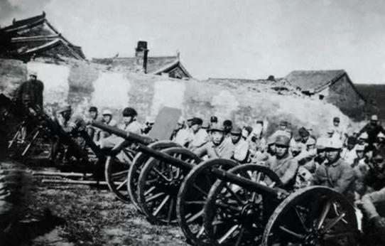 英勇無(wú)畏的領(lǐng)導(dǎo)者，記第12集團(tuán)軍韓軍長(zhǎng)，英勇無(wú)畏的領(lǐng)導(dǎo)者，第12集團(tuán)軍韓軍長(zhǎng)傳奇故事