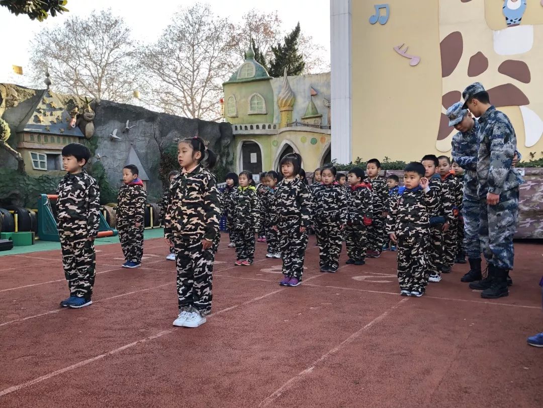 明年閱兵式的展望，大閱兵還是小閱兵？，明年閱兵式的展望，大閱兵還是小型儀式？