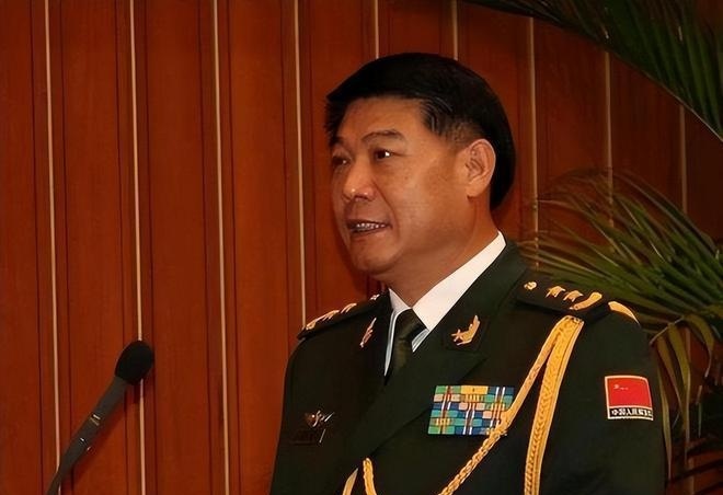 集團軍軍長，權力與職責的交織，集團軍軍長，權力與職責的巔峰之路