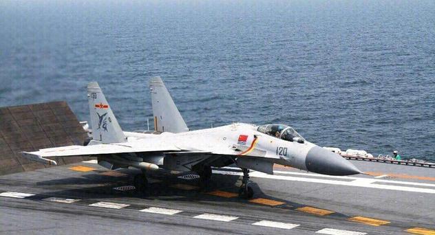 殲-15的特殊特點，中國海軍航空兵的重要支柱，殲-15特殊特點揭秘，中國海軍航空兵的關鍵支柱力量