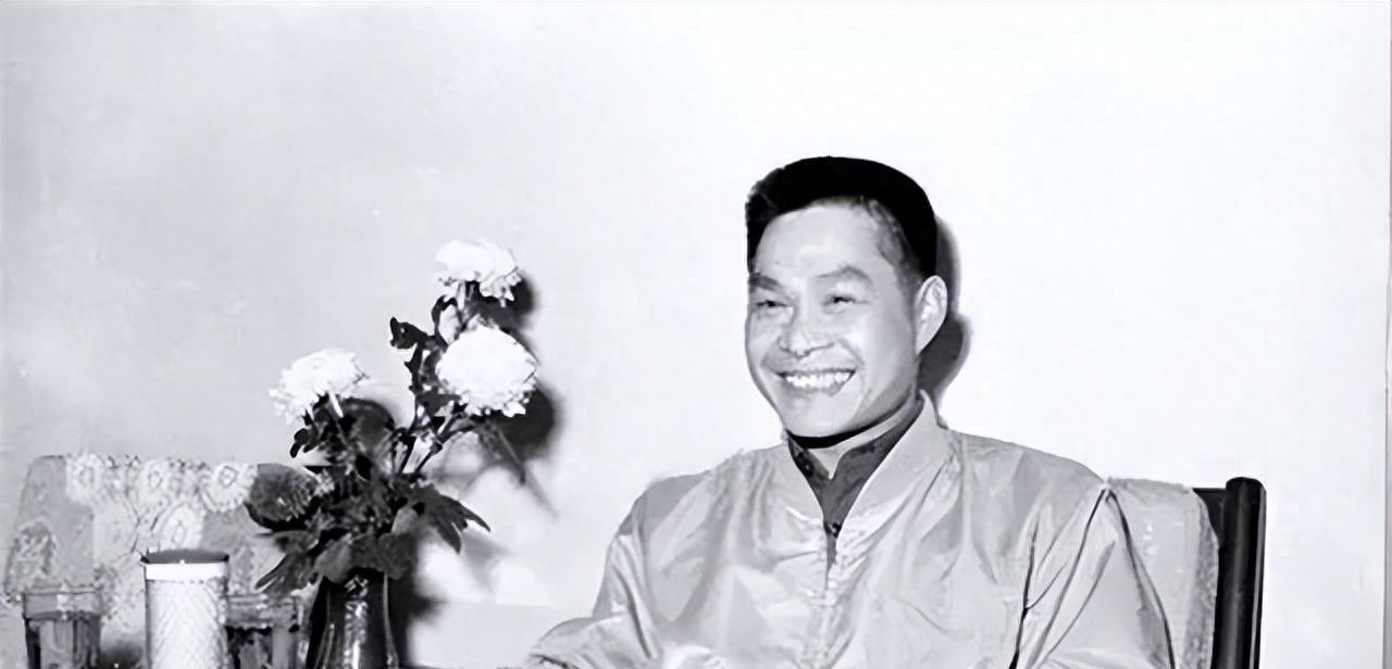 贊美中國(guó)海軍，強(qiáng)大的海上力量，展現(xiàn)大國(guó)風(fēng)采，中國(guó)海軍，強(qiáng)大的海上力量，展現(xiàn)大國(guó)風(fēng)采與榮耀