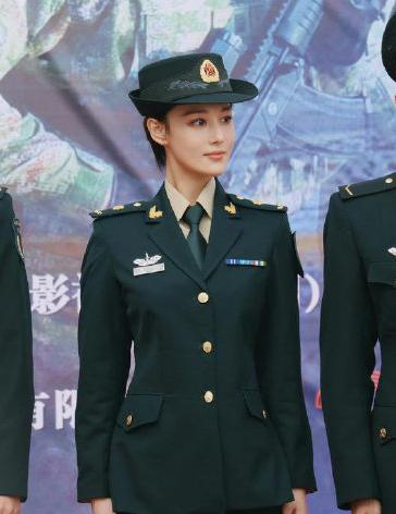 火箭軍軍服圖片，展現(xiàn)新時代軍人的風采與榮耀，火箭軍軍服展示新時代軍人風采與榮耀圖片