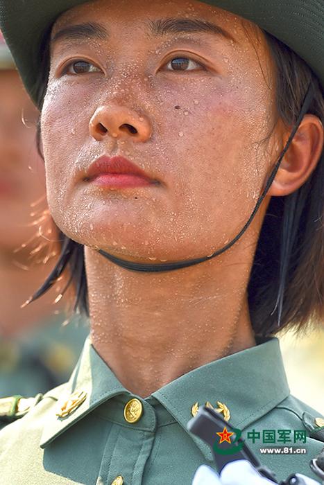 大閱兵口號(hào)，展示力量，彰顯榮耀，大閱兵，展示力量，彰顯榮耀時(shí)刻