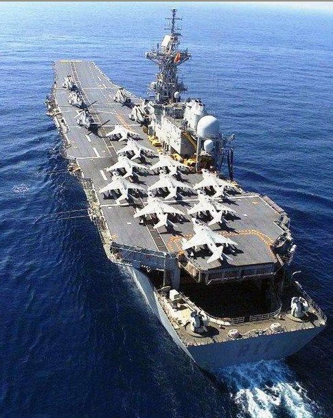 航空母艦圖案，探索其歷史、設(shè)計(jì)與象征意義，航空母艦圖案，歷史、設(shè)計(jì)與象征意義的深度探索