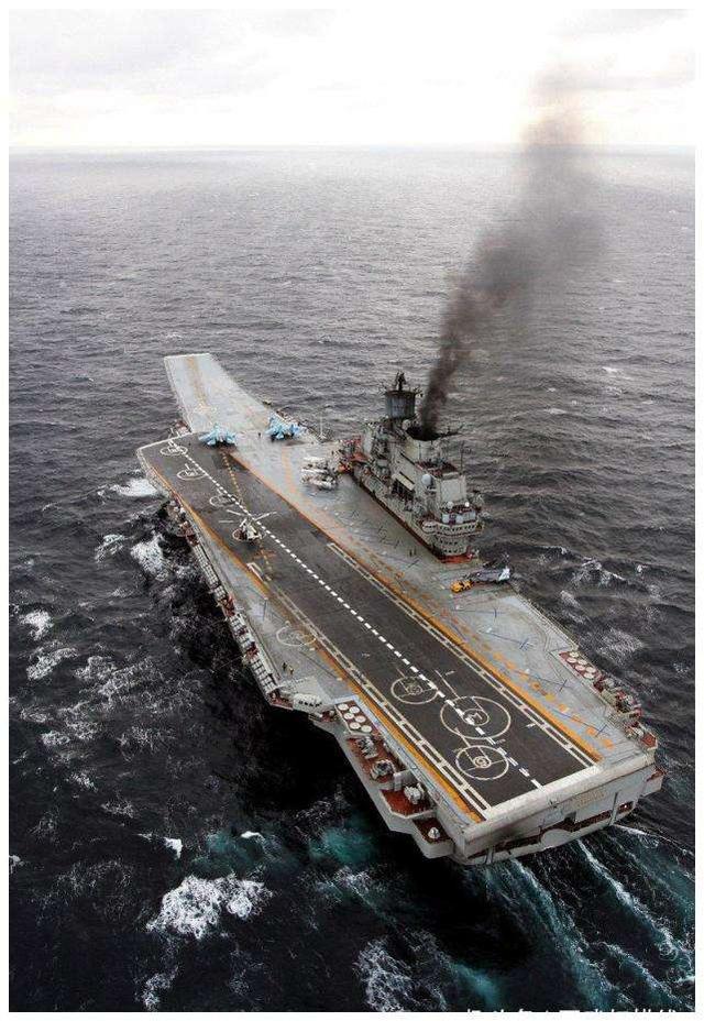 瓦良格號與庫茲涅佐夫號，兩大巨艦的傳奇與比較，瓦良格號與庫茲涅佐夫號巨艦，傳奇歷程與深度比較