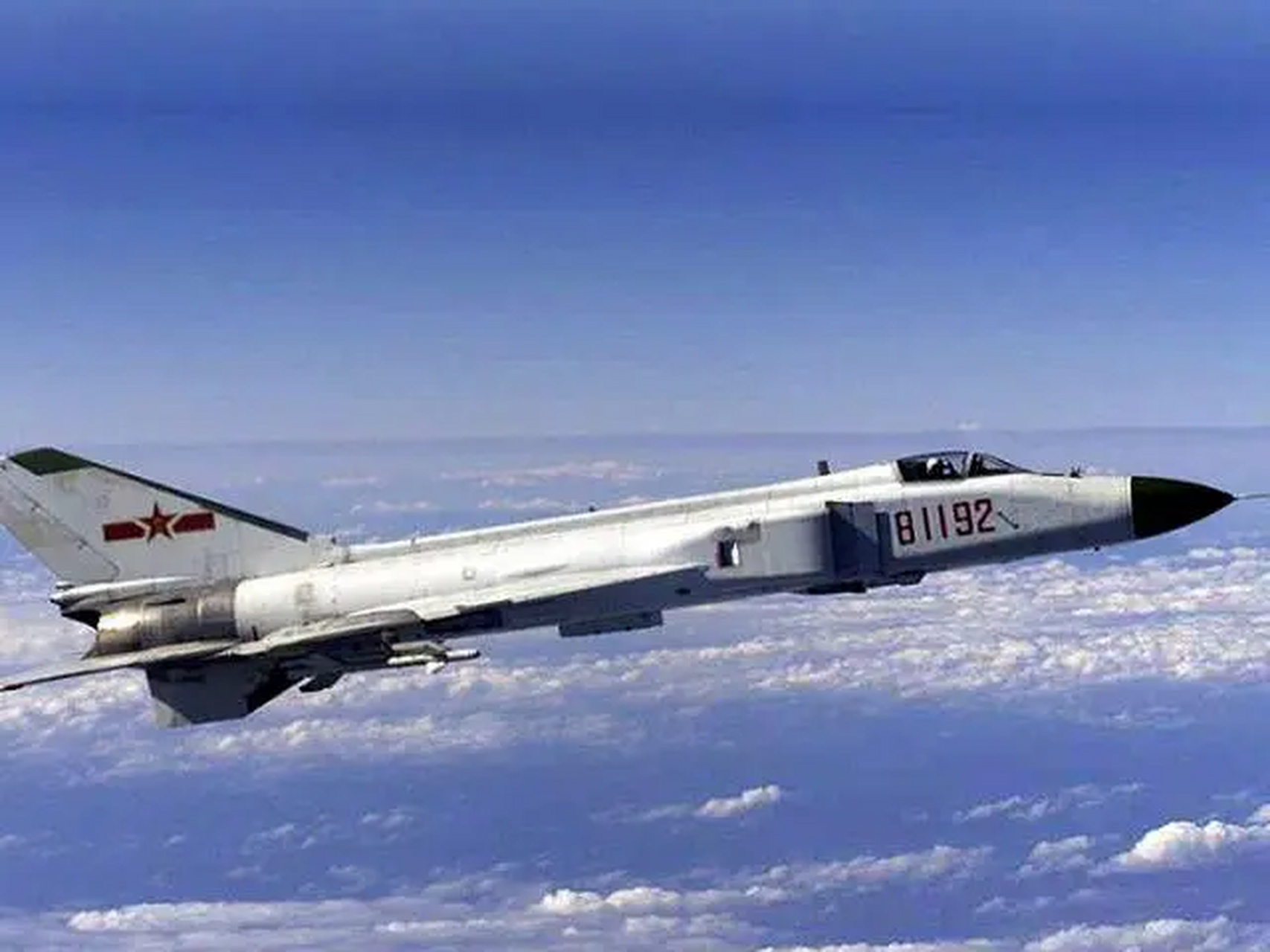 殲-82M戰(zhàn)斗機，中國新一代空中力量的杰出代表，殲-82M戰(zhàn)斗機，中國新一代空中力量的璀璨明星