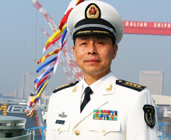 中國(guó)艦長(zhǎng)軍銜，榮耀與責(zé)任，中國(guó)艦長(zhǎng)軍銜，榮耀與責(zé)任的象征
