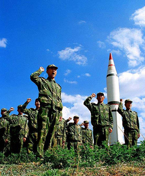 如何考進(jìn)中國二炮部隊——探索軍事選拔之路，探索軍事選拔之路，如何考進(jìn)中國二炮部隊？