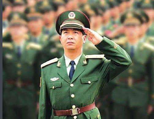 丁曉兵的夫人，一位令人敬佩的女性，丁曉兵夫人，令人敬佩的伴侶