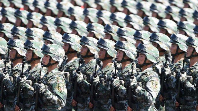 閱兵盛典，回顧與展望——以2015年閱兵為主題，閱兵盛典回顧與展望，聚焦2015年閱兵主題風(fēng)采