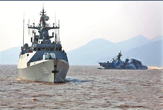 泉州艦全景圖片，揭示中國(guó)海軍力量的新篇章，中國(guó)海軍力量新篇章，泉州艦全景展示圖亮相