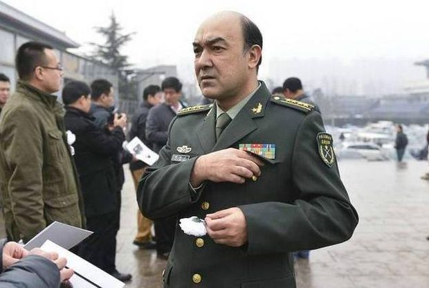 盛建忠的軍銜與軍事生涯，一位卓越將領的榮耀之路，盛建忠，卓越將領的榮耀之路——軍銜與軍事生涯探究