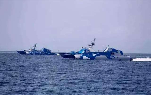 揭秘中國(guó)海軍的驕傲，022型導(dǎo)彈快艇的排水量解析，中國(guó)海軍驕傲，揭秘022型導(dǎo)彈快艇排水量解析