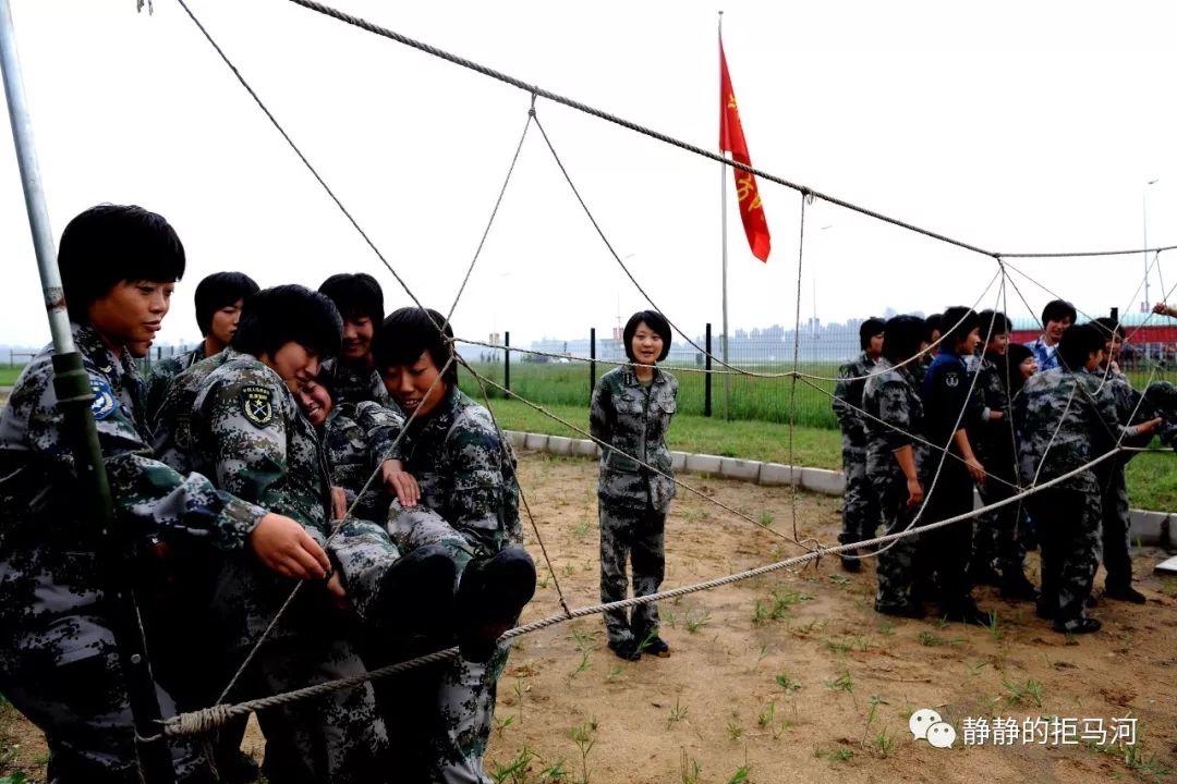 中國女兵圖片2009，展現(xiàn)女性力量與榮耀，中國女兵圖片2009，展現(xiàn)女性力量與榮耀風(fēng)采