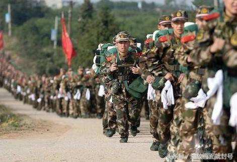 對中國人民解放軍的評價，英勇無畏，忠誠擔當，中國人民解放軍，英勇無畏，忠誠擔當?shù)牡浞? class=