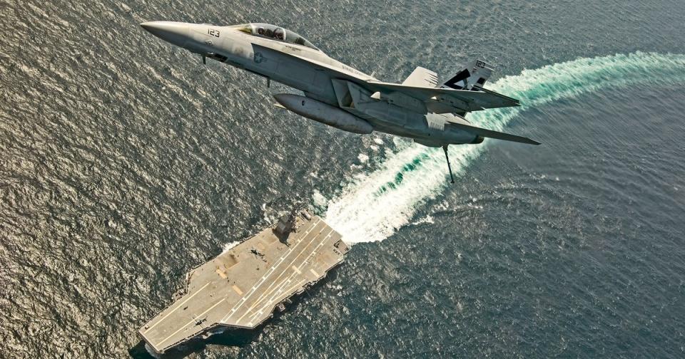 福特號(hào)航空母艦的制造，技術(shù)革新與力量象征的完美結(jié)合，福特號(hào)航空母艦，技術(shù)革新與力量象征的完美結(jié)合