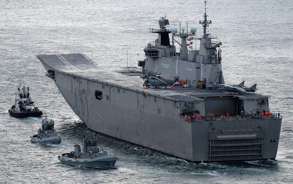中國海軍新篇章，075型兩棲攻擊艦首艦正式服役，中國海軍新篇章，首艘075型兩棲攻擊艦正式服役揭幕時代新篇章
