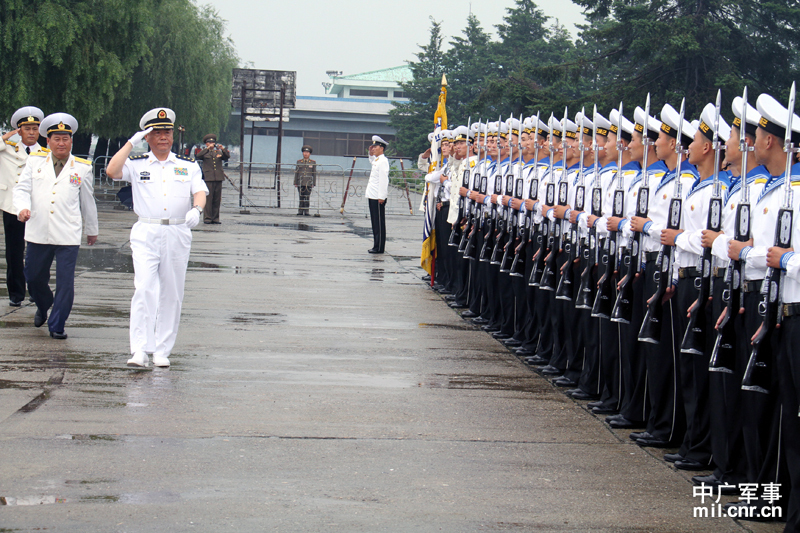 海軍中將田中閱兵照片高清，歷史與榮耀的瞬間定格，海軍中將田中閱兵照片高清，歷史與榮耀的瞬間定格，展現(xiàn)榮耀軍魂