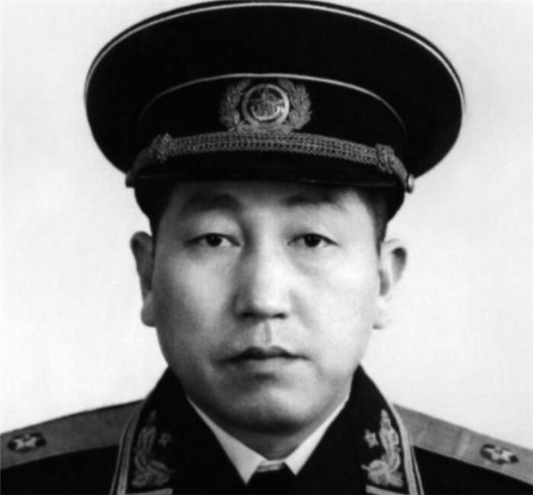 劉粵東司令父親的身份揭秘，一位英勇無畏的戰(zhàn)士之子，劉粵東司令父親，戰(zhàn)士之子的身份揭秘