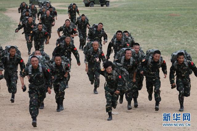中國(guó)人民解放軍女兵圖片大全，展現(xiàn)力量與榮耀，中國(guó)人民解放軍女兵圖片展示，力量與榮耀的彰顯