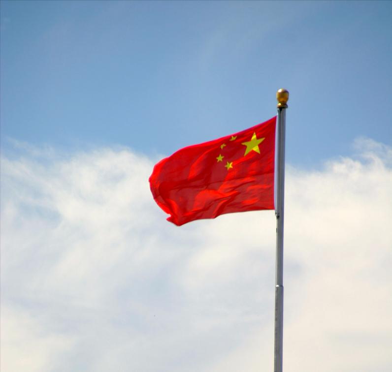 俄美戰(zhàn)爭(zhēng)已打響，一場(chǎng)關(guān)乎全球格局的較量在知乎上熱議，俄美戰(zhàn)爭(zhēng)熱議背后，全球格局的較量在知乎掀起熱議