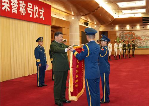 八一勛章獲得者，榮耀背后的故事與啟示，八一勛章獲得者背后的榮耀與啟示