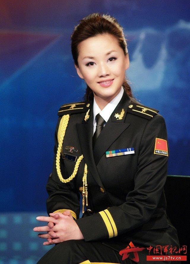 軍事節(jié)目最早的主持人，探索軍事傳播的先驅(qū)者，軍事節(jié)目早期主持人，探索軍事傳播的先驅(qū)者之路
