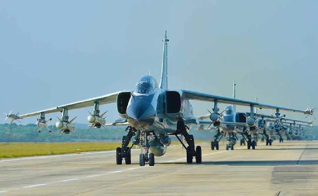 中國(guó)空軍現(xiàn)役編制探析，中國(guó)空軍現(xiàn)役編制深度解析