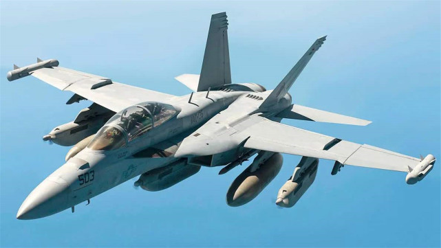 殲-16艦載機(jī)的卓越水平，技術(shù)突破與作戰(zhàn)能力的飛躍，殲-16艦載機(jī)技術(shù)突破與作戰(zhàn)能力飛躍