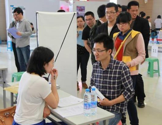 最新消息解析，延遲退休政策及其影響，延遲退休政策最新解析，影響與展望